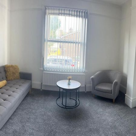 New Apartment 3 Μπρέντφορντ Εξωτερικό φωτογραφία