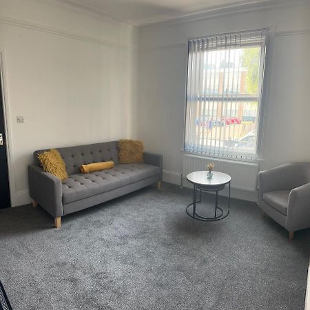 New Apartment 3 Μπρέντφορντ Εξωτερικό φωτογραφία